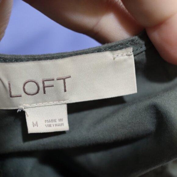 Loft Green Tank Top with Lacey Details Key Hole Med - Picture 10 of 11